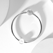 Glowtag - Brazalete Rígido con Broche de Corazón con Zirconias